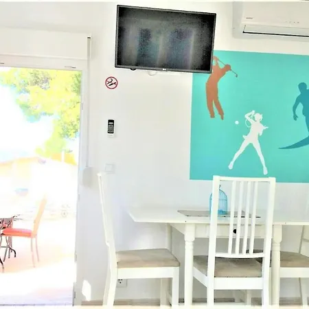 *villa Michaela* * باغيرا